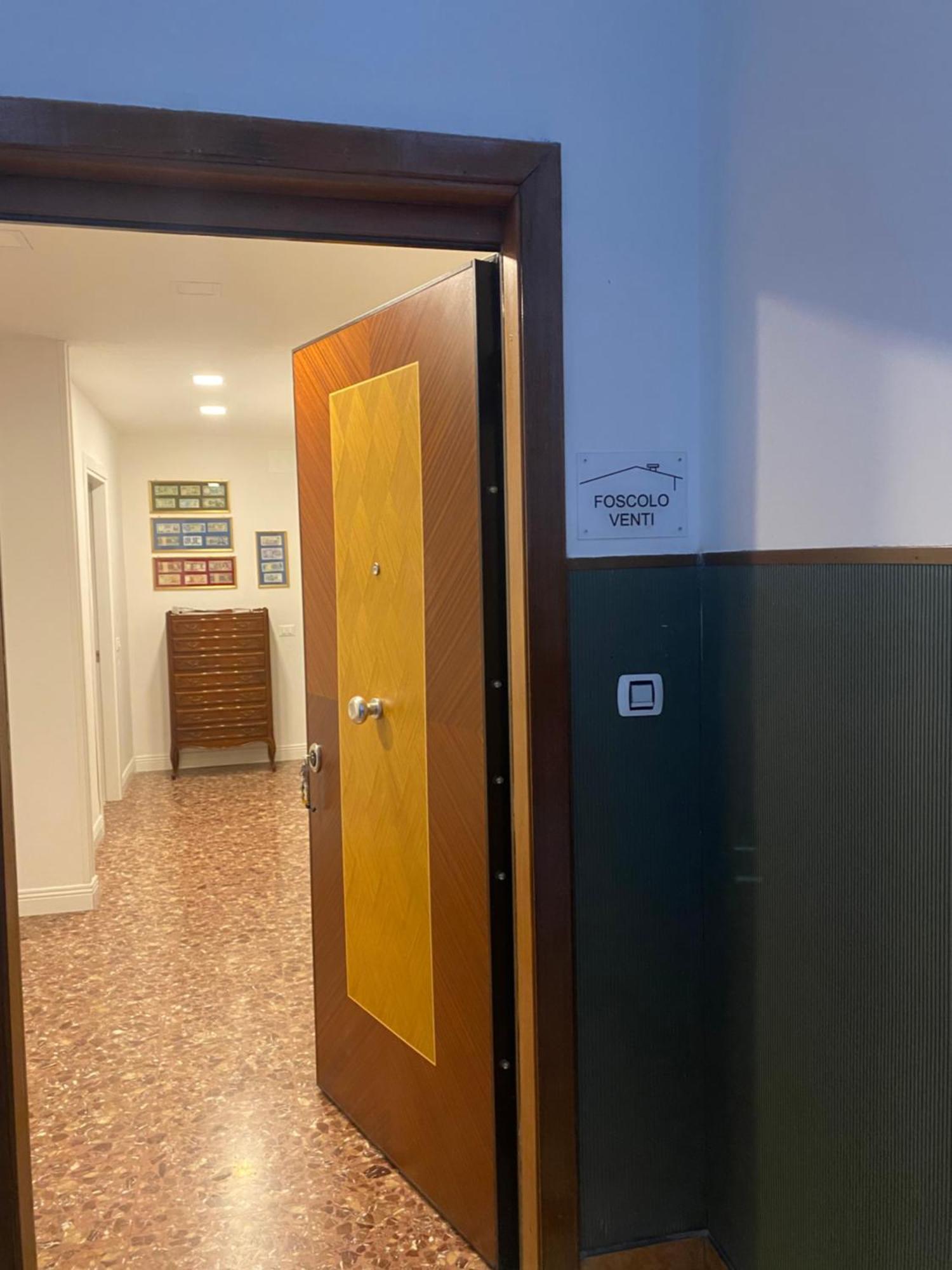Foscolo 20 Appartamento *